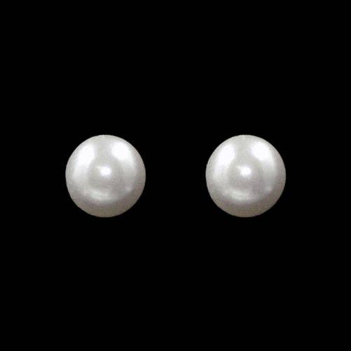 Hannah White Pearl Earring - Post