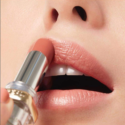 L'OREAL Colour Riche Shine Glossy Ultra Rich Lipstick: Polished Tango